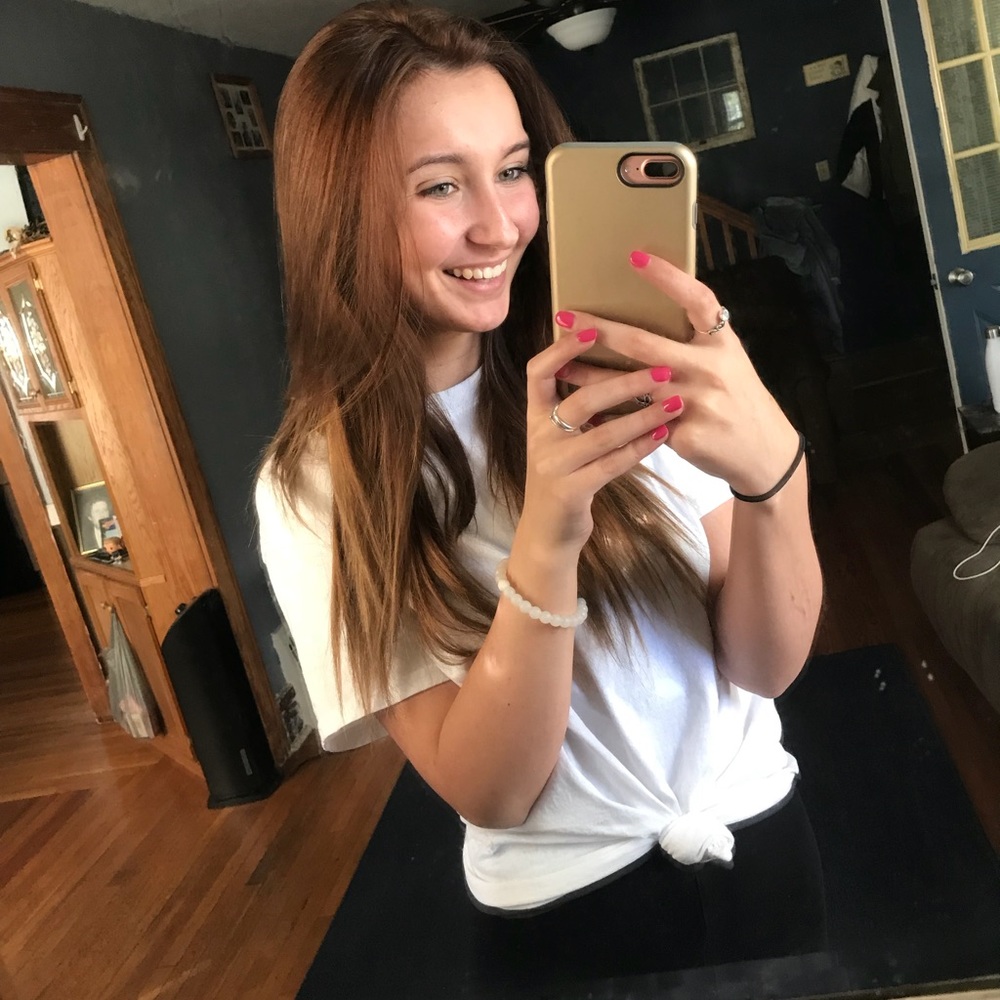 Meet your Posher, Makayla